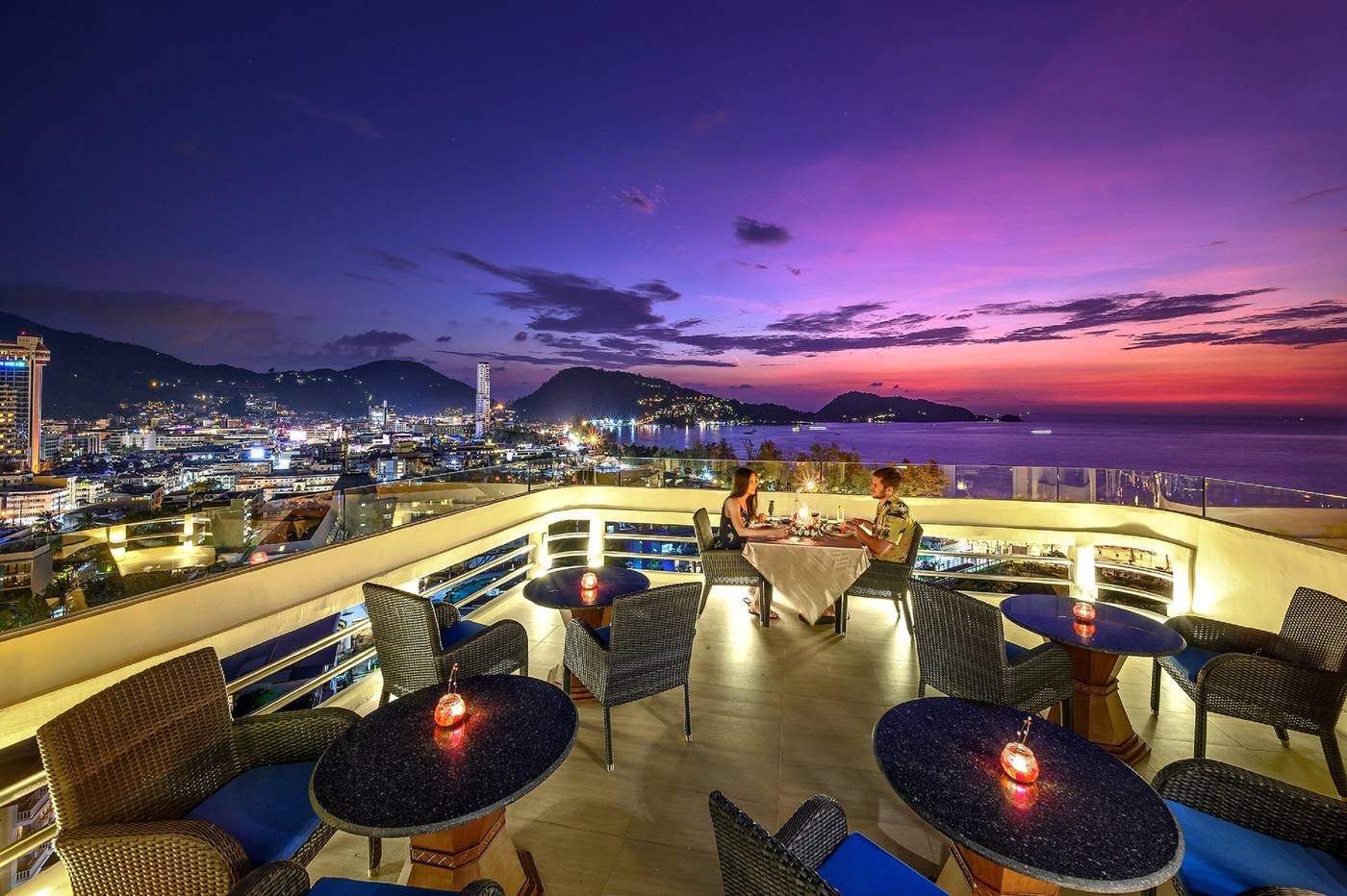 Andaman-Beach-Suites-Bar-25