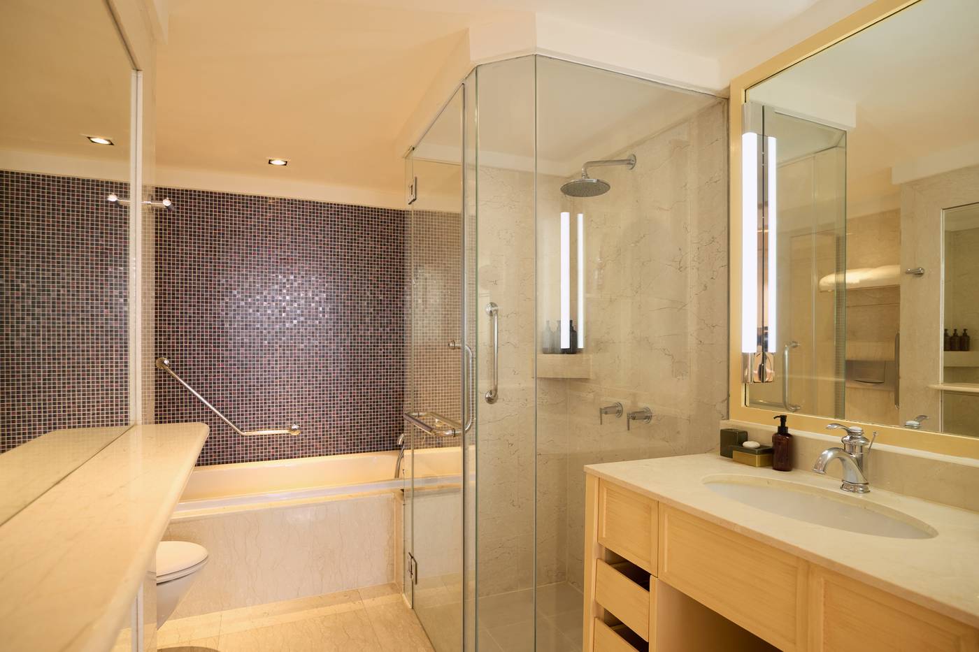 Dusit-Thani-Laguna-Phuket-Room-40