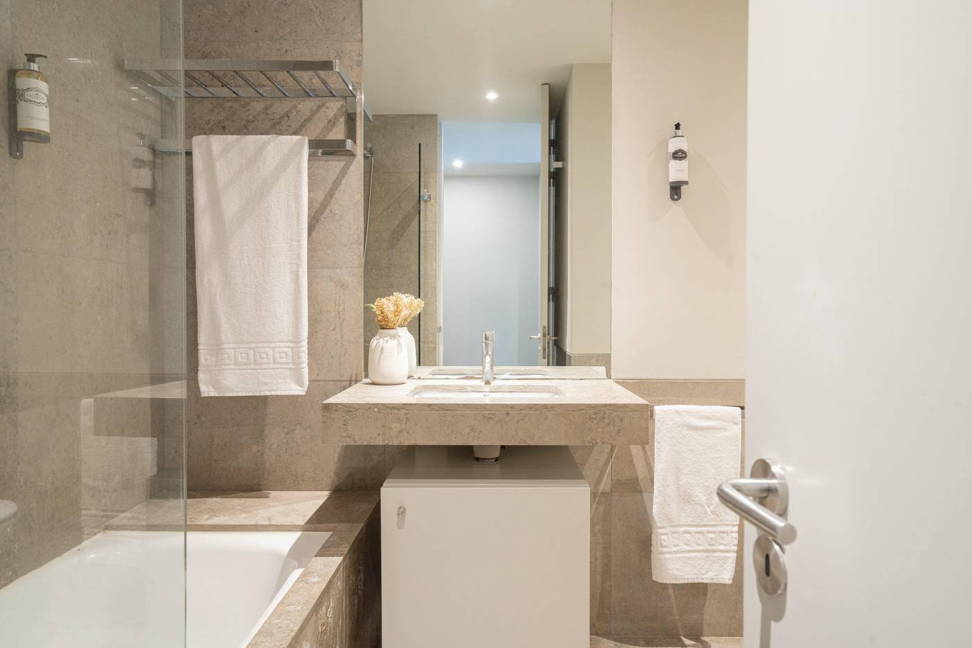 Aqualuz-Troia-Mar-by-The-Editory-Room-39