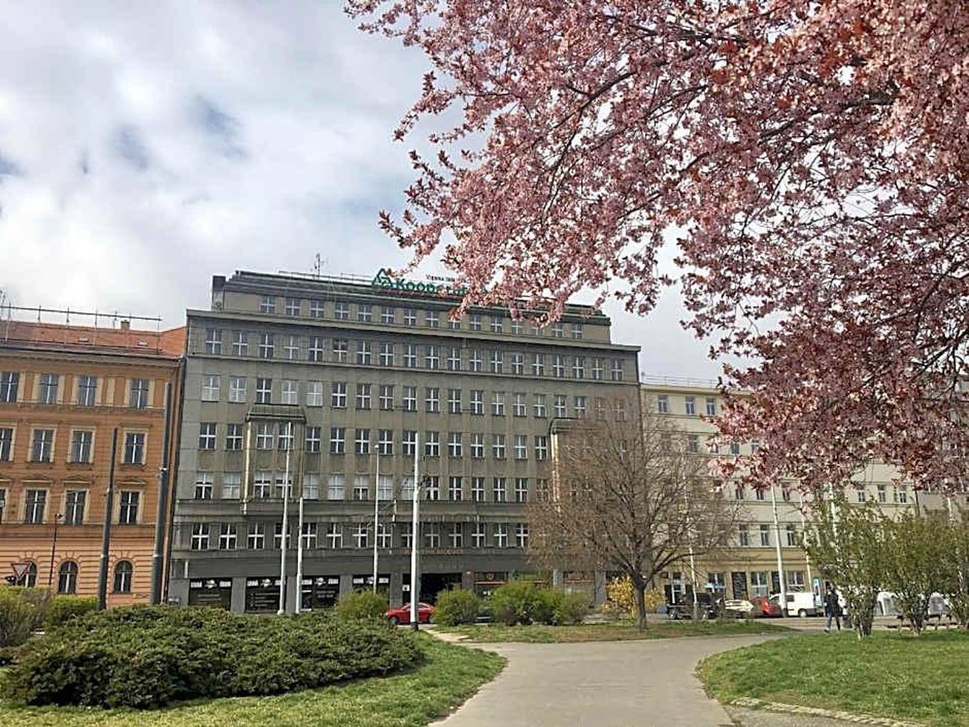 Rooftop-Planet-Prague-Hotel-General-view-1