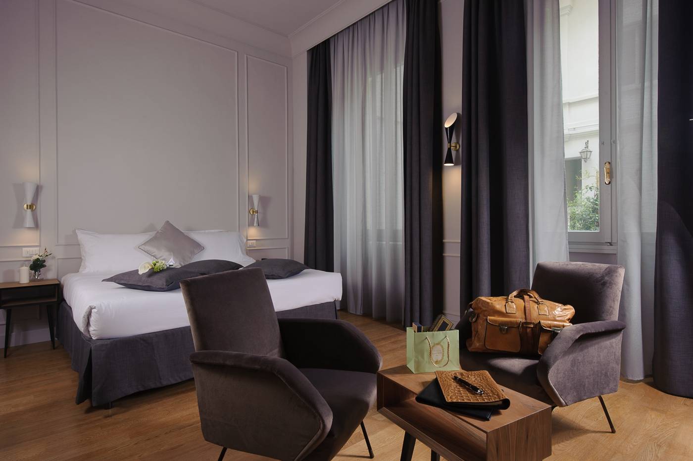 Hotel-Lungarno-Vespucci-50-Room-12