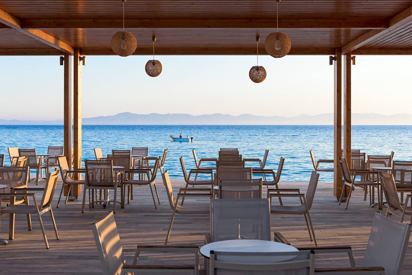 Avra-Beach-Resort-Hotel---Bungalows-Terrace-45