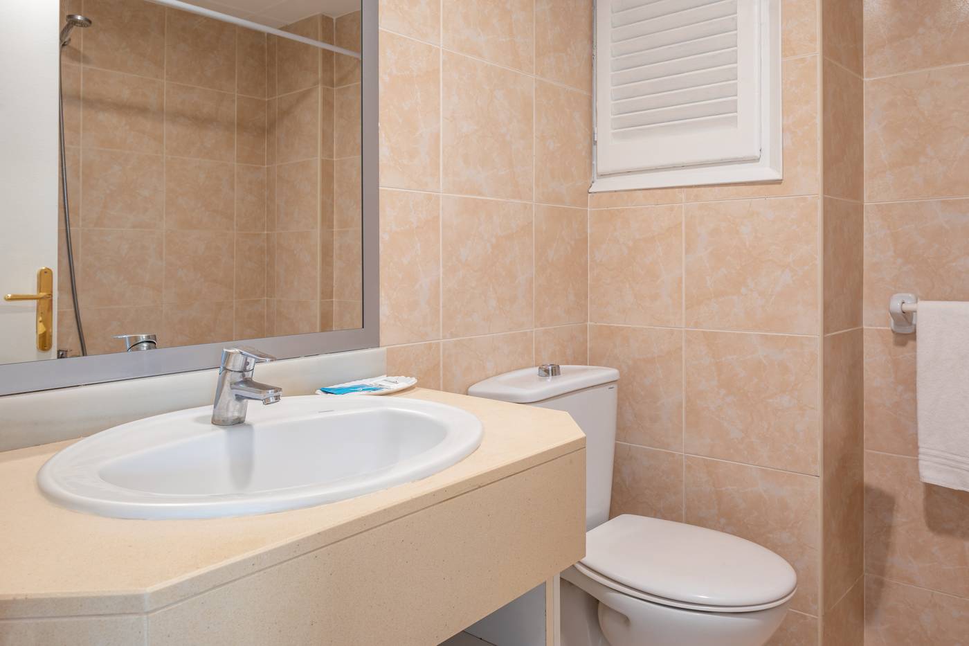 H-Top-Olympic-Room-15