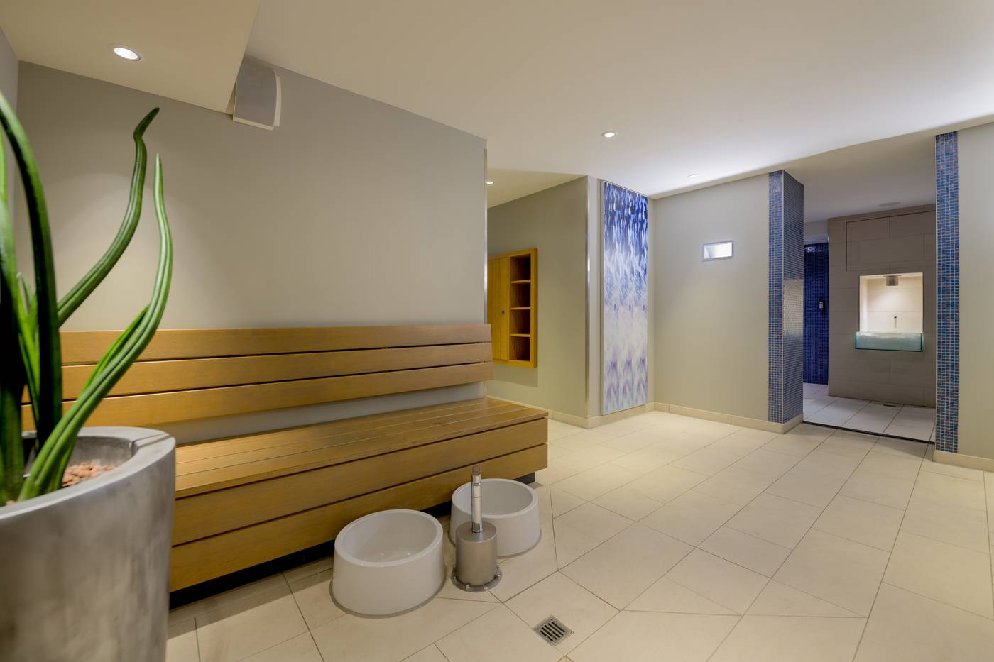 Movenpick-Amsterdam-City-Sports-and-Entertainment-53