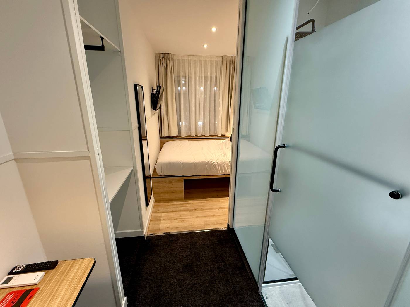 Mucho-Madrid-Room-43