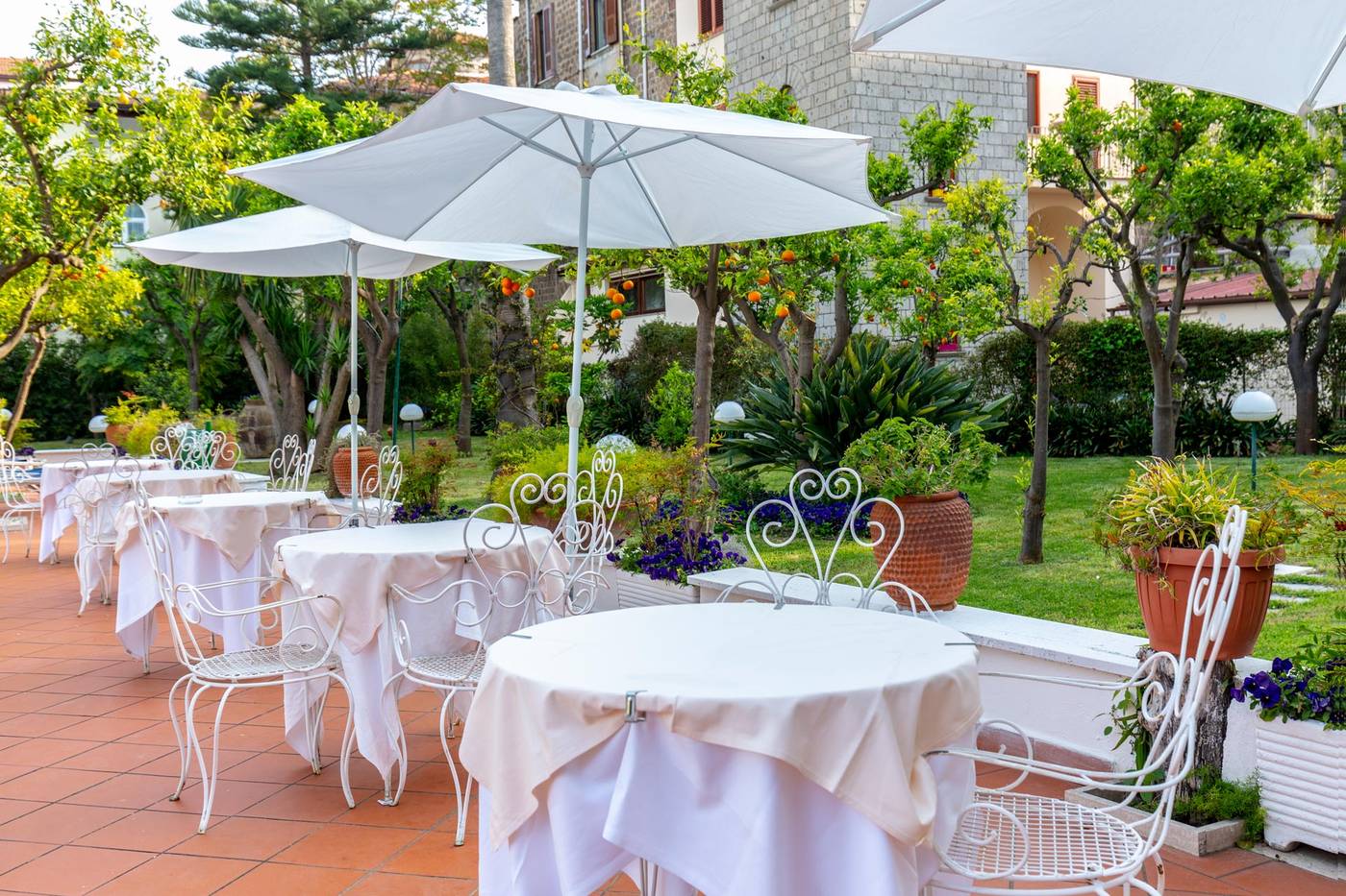 Carlton-International-Bar-7