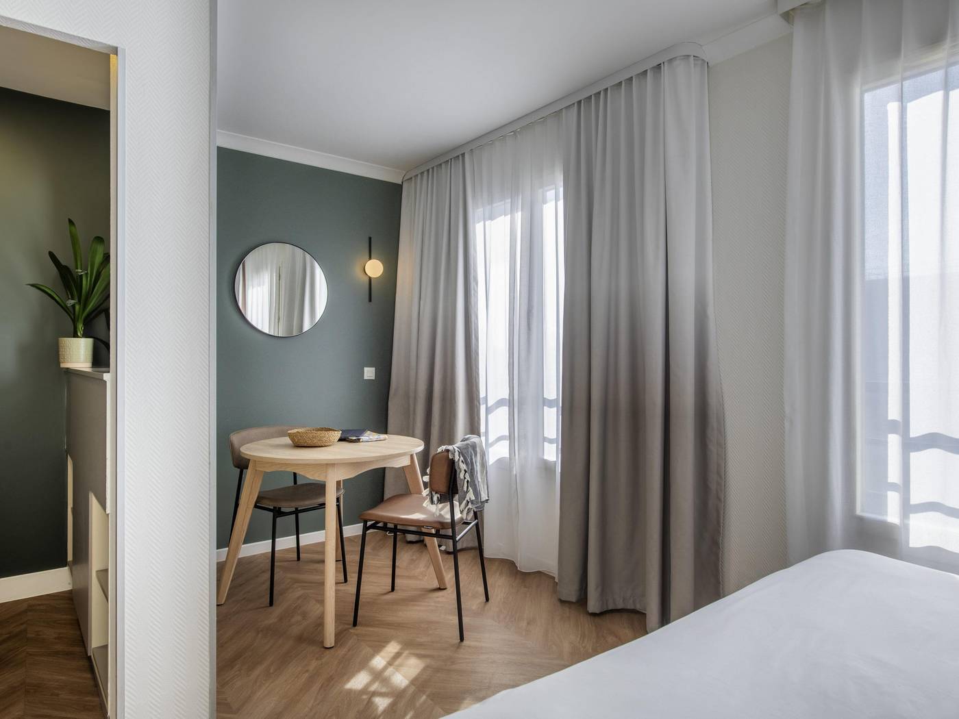 Aparthotel-Adagio-Paris-Buttes-Chaumont-Room-27