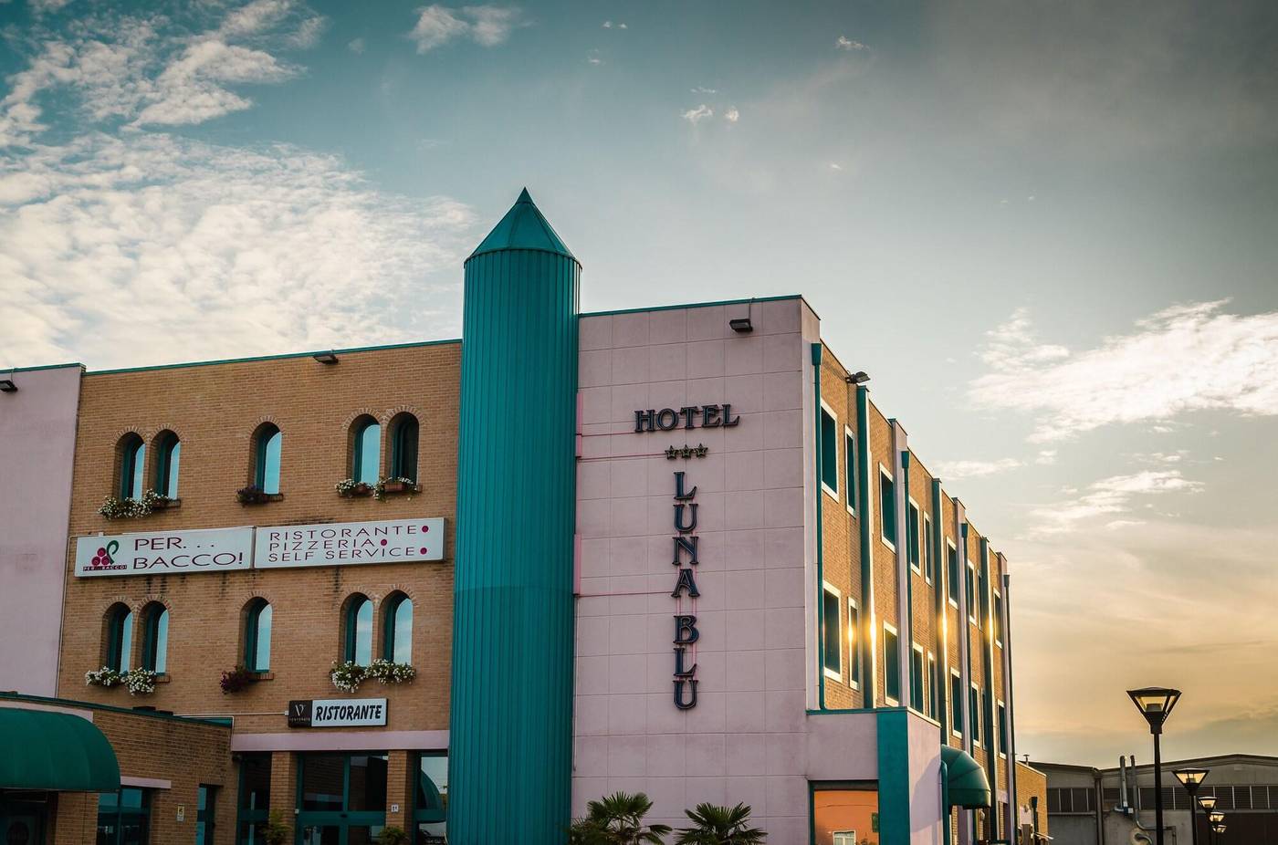 Hotel Luna Blu - Italy - Cento - General view - 2