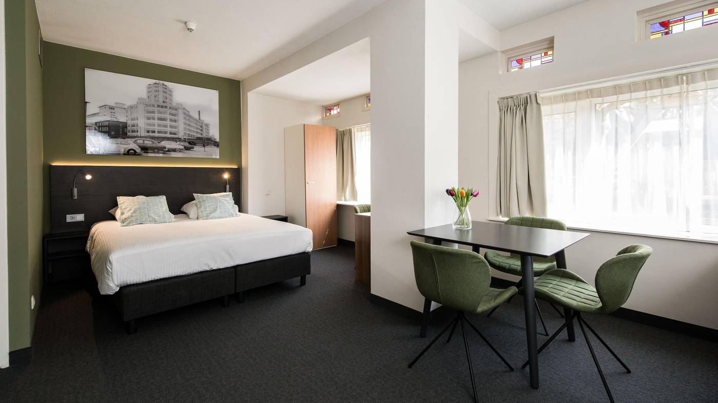 Parkzicht-Netherlands-EINDHOVEN -Room-8