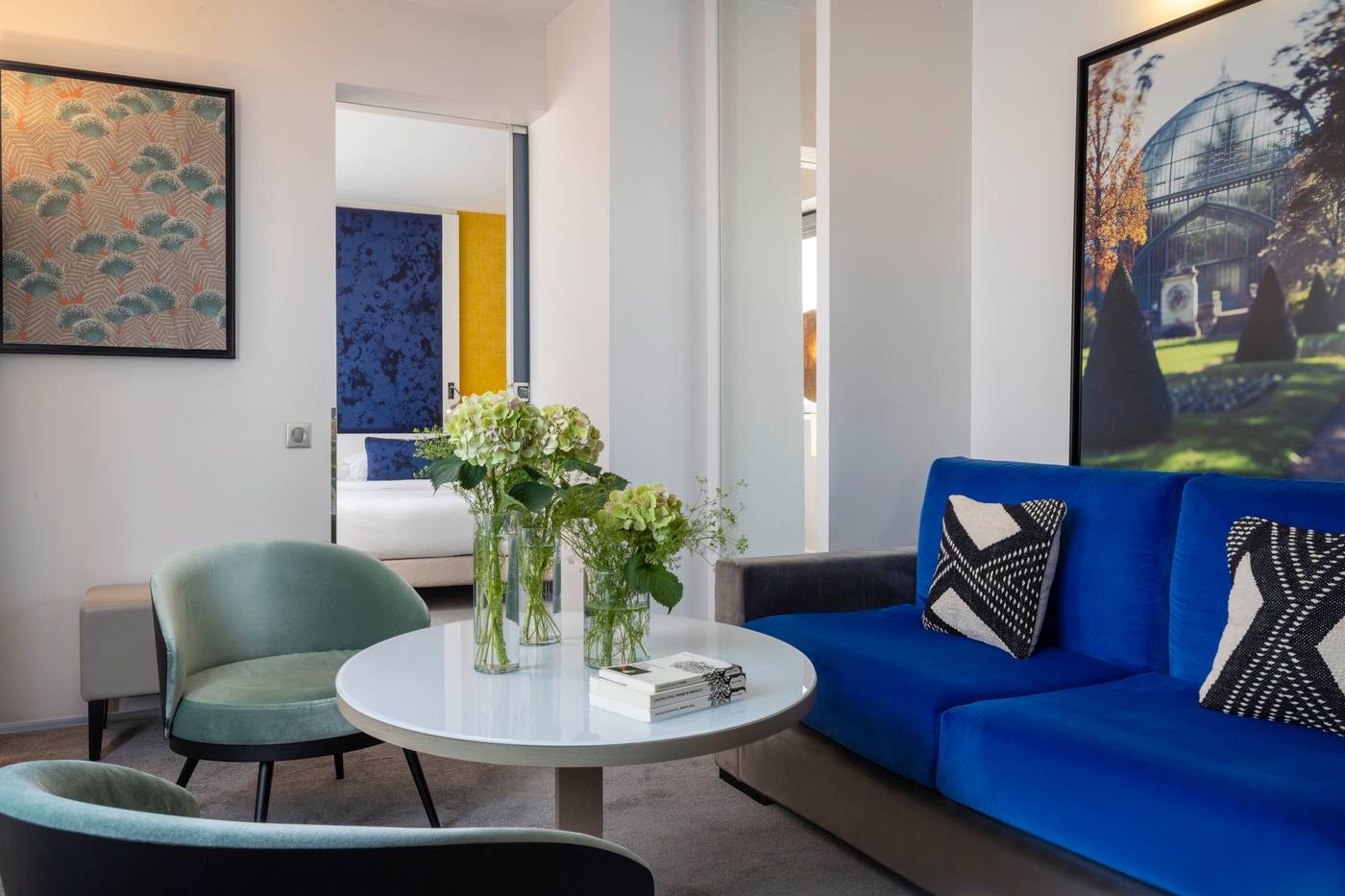 La-Villa-Maillot---Arc-de-Triomphe-Room-10