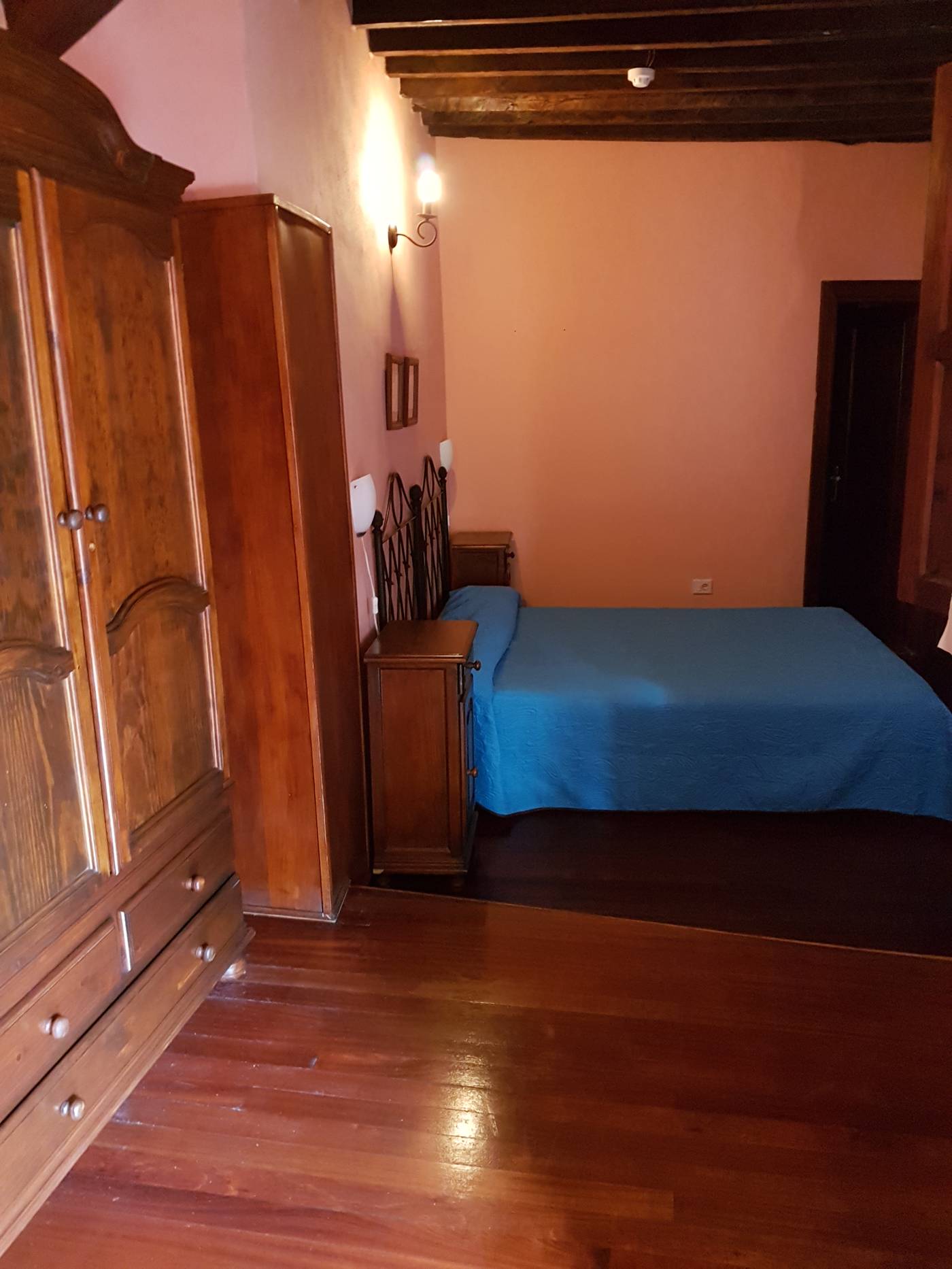 Fonda-Central-Hotel-Room-19