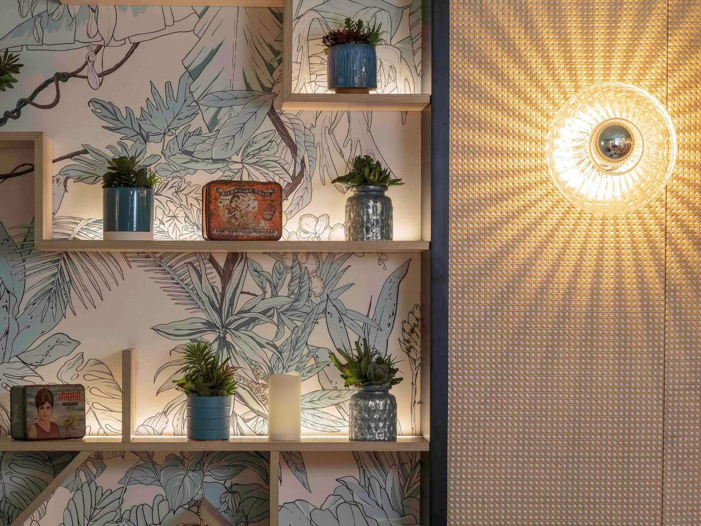 ibis-Styles-Paris-Montmartre-Nord-Restaurant-53