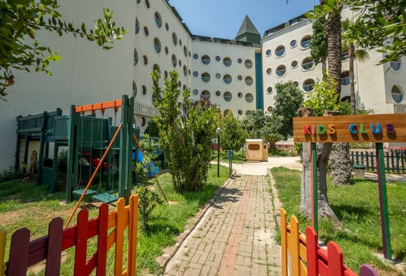 MC Beach Resort Hotel