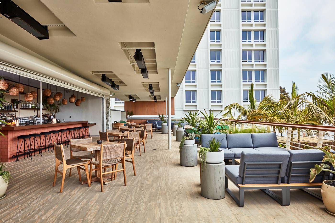 Custom-Hotel-General-view-42