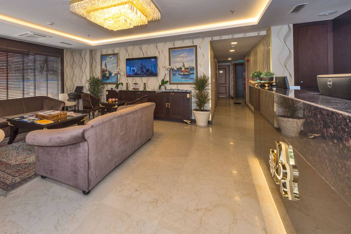 Aprilis-Gold-Hotel-Lobby-11