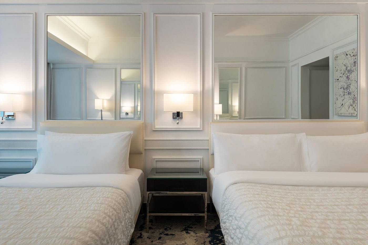 Le-Meridien-Mina-Seyahi-Beach-Resort---Marina-Room-44