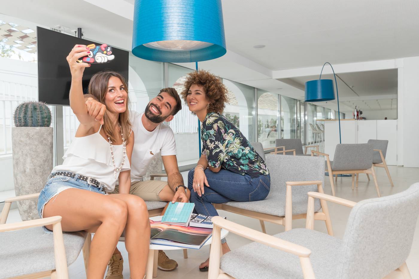 Ebano-Hotel-Apartments-Bar-27