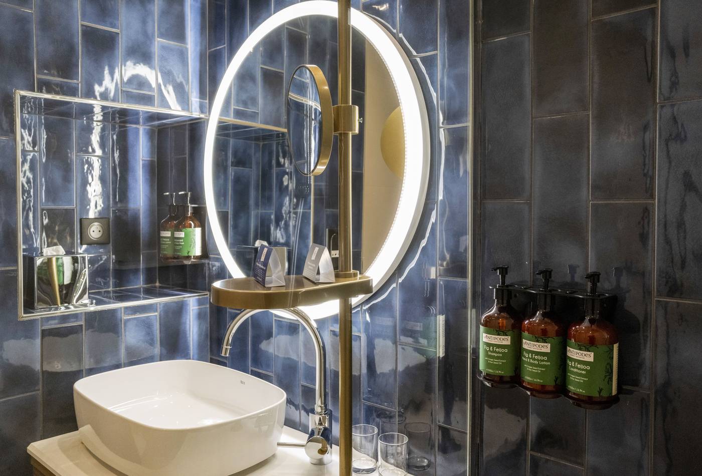 Crowne-Plaza-Nice-Grand-Arenas-Room-29