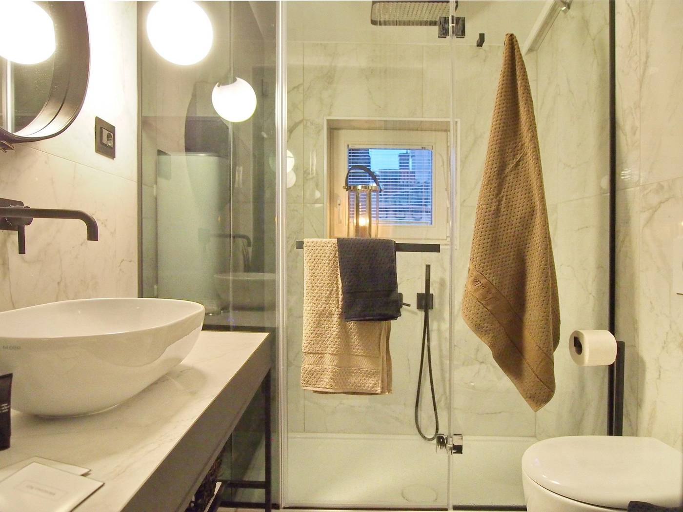 La-Vita-E-Bella-Ii-Room-40