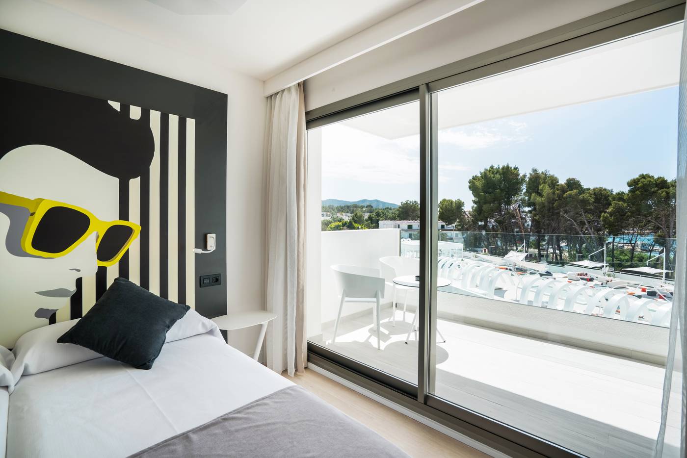 THB-Naeco-Ibiza-Class-Room-18