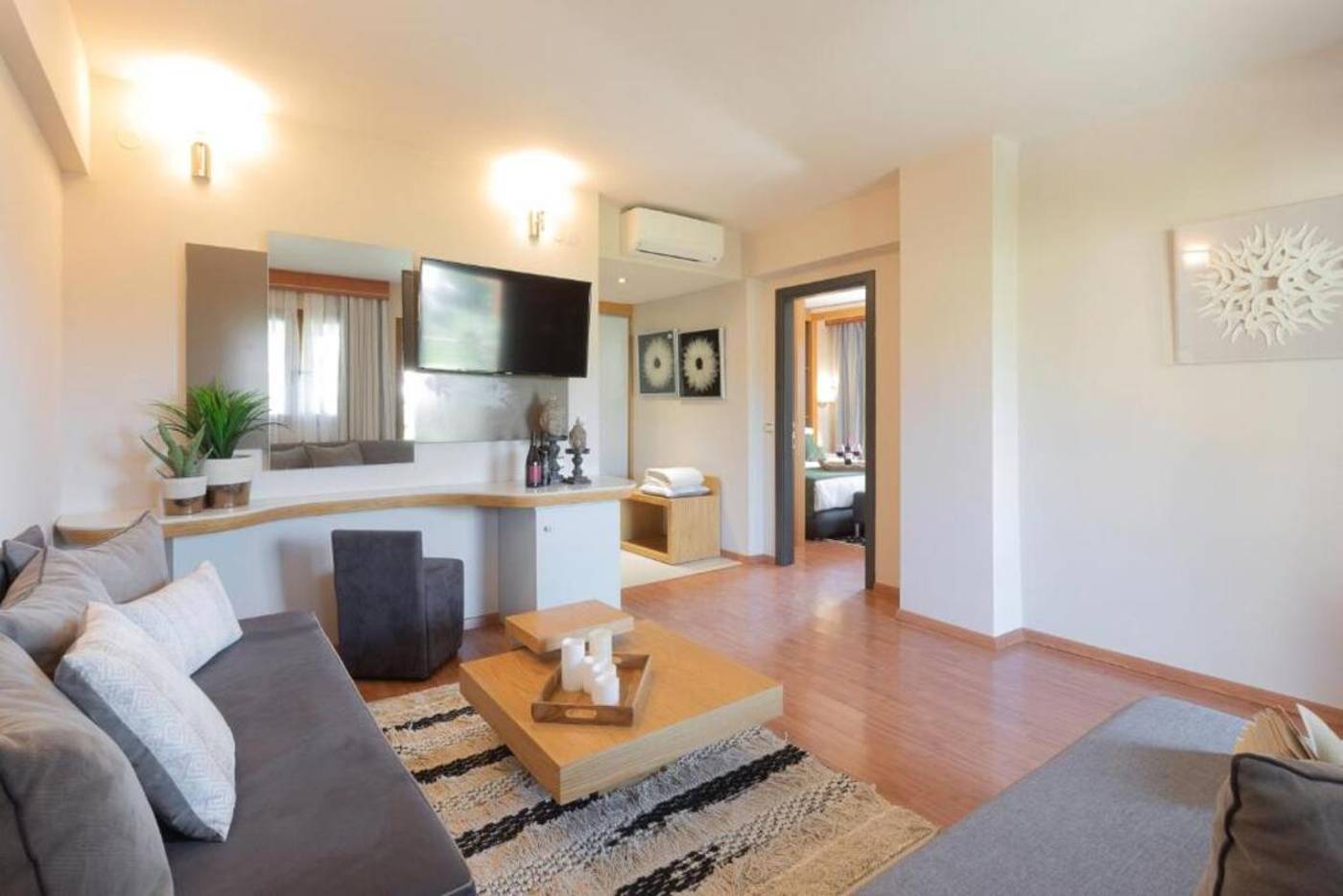 La-Piscine-Art-Hotel---Adult-Only-Room-36