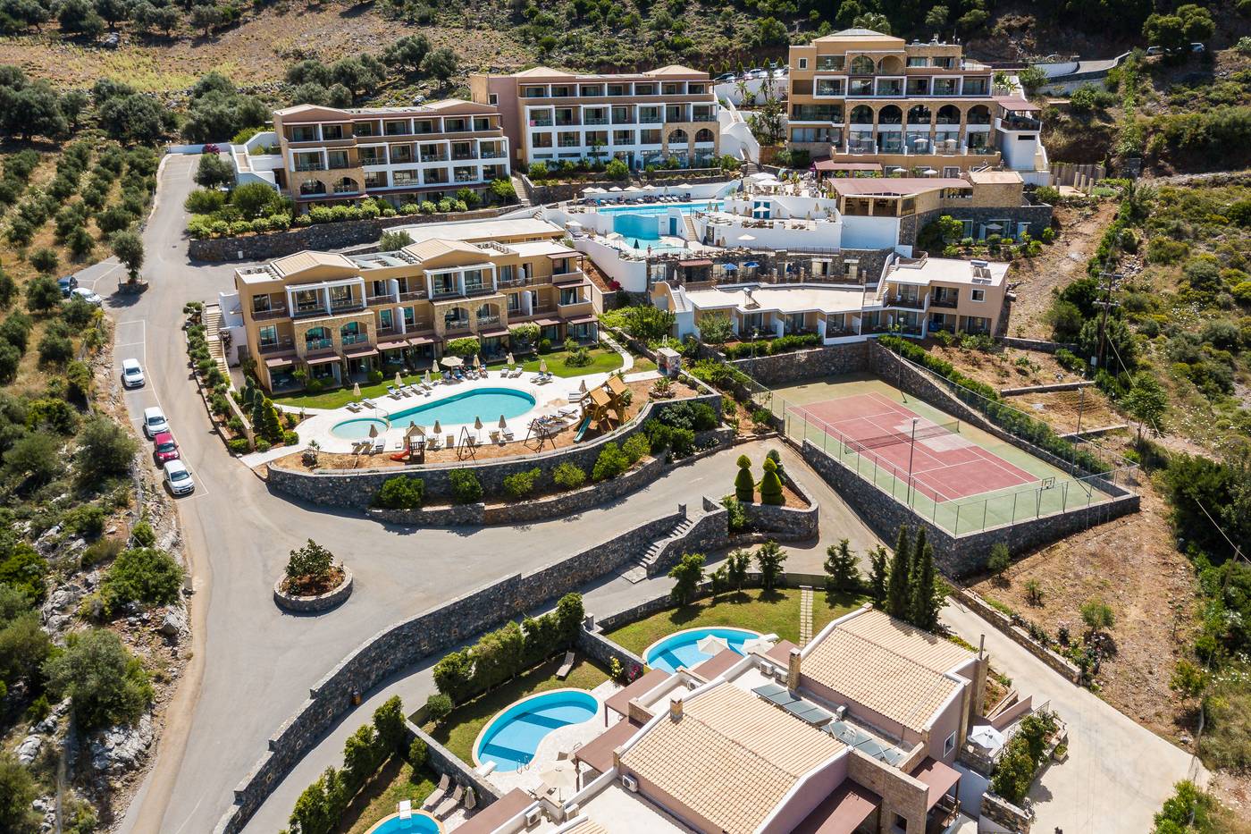 Filion-Suites-Resort---Spa-Pool-1