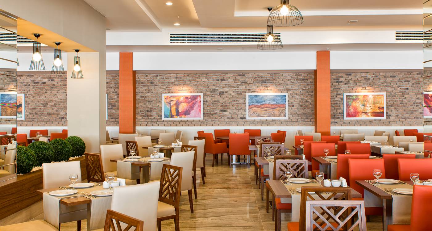 Grand-Park-Lara-Restaurant-31