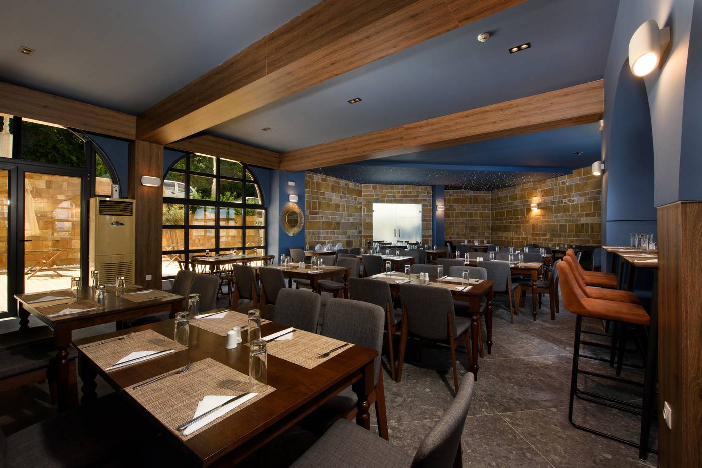 The-Royal-Grand-Hotel-Restaurant-54