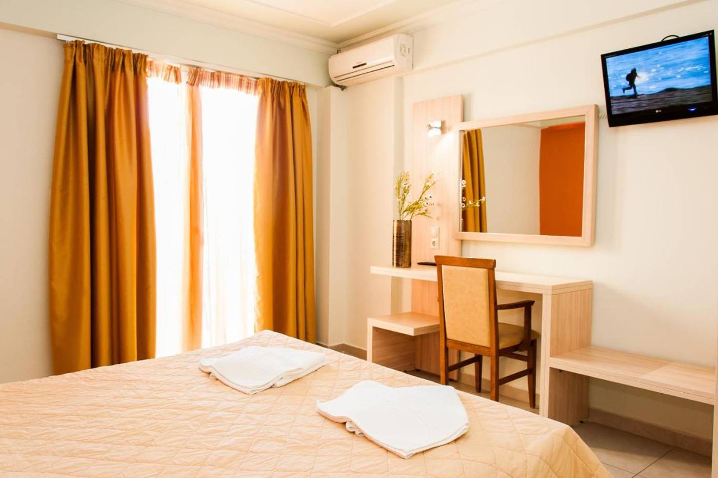 Zante-Plaza-Hotel---Apartments-Room-14