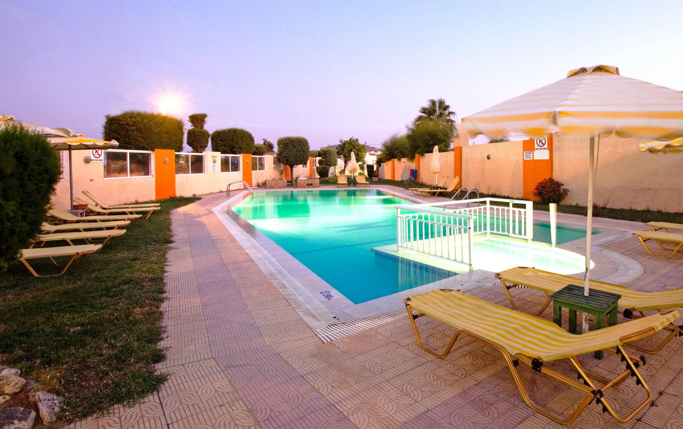 Maroula-Studios-Terrace-11