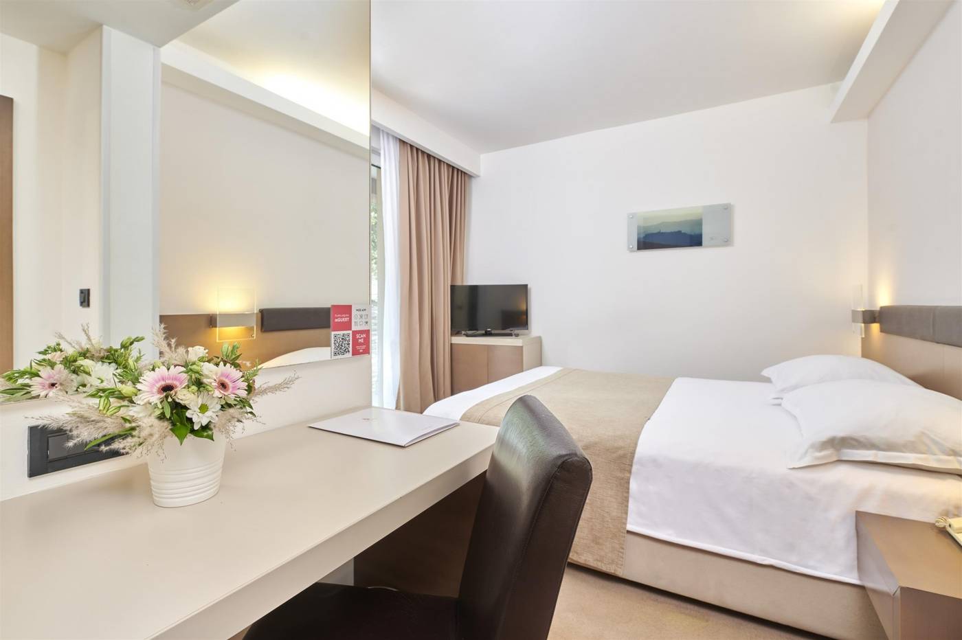 Hotel-Laguna-Molindrio-Room-26