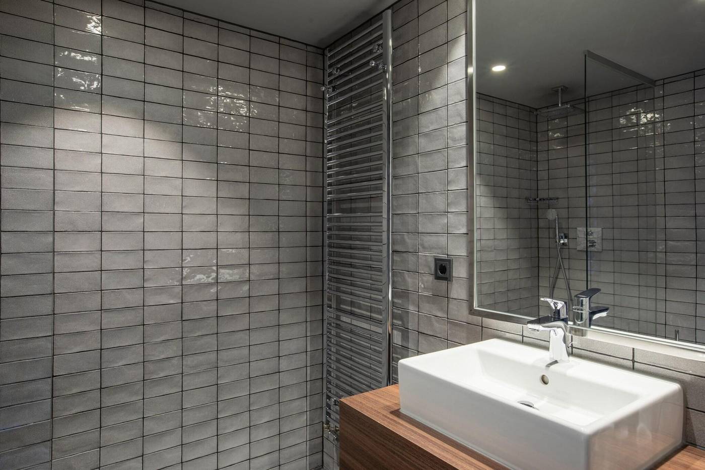 Apollo-Hotel-Amsterdam--a-Tribute-Portfolio-Hotel-Room-46