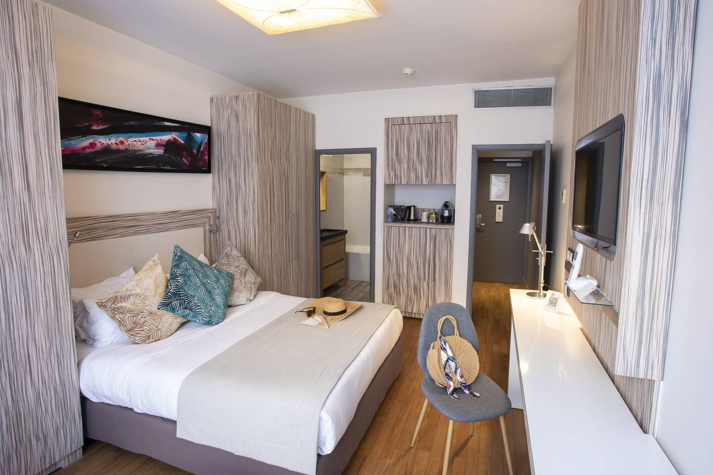 Eden-Hotel---Spa-Room-10