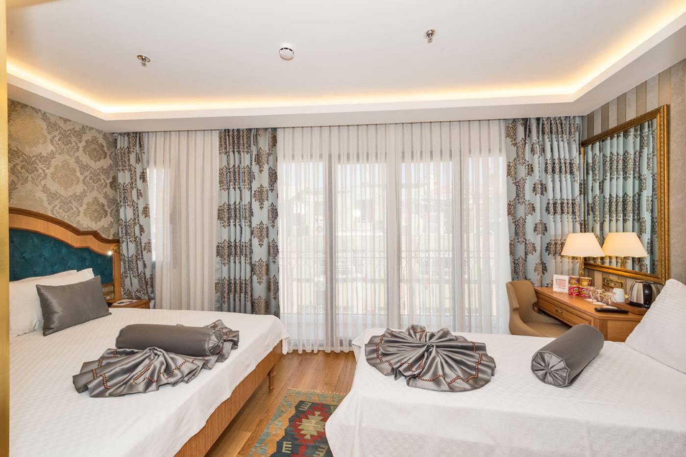 Aprilis-Gold-Hotel-Room-20