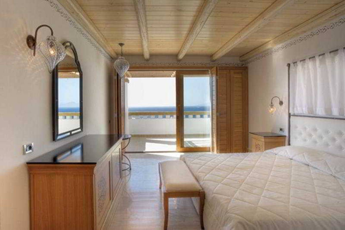 Mitsis-Selection-Blue-Domes-Room-35