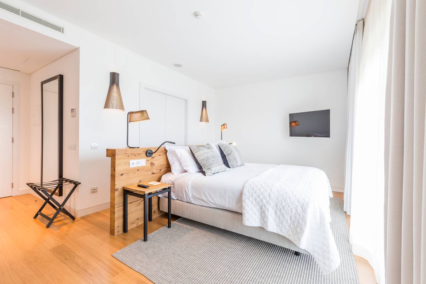 Praia-Verde-Boutique-Hotel---Design-Hotels-Room-21