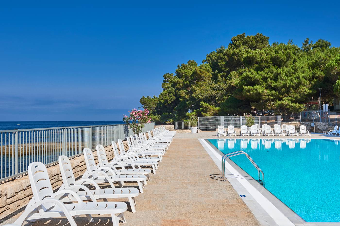 Savudrija-Apartments-Pool-2