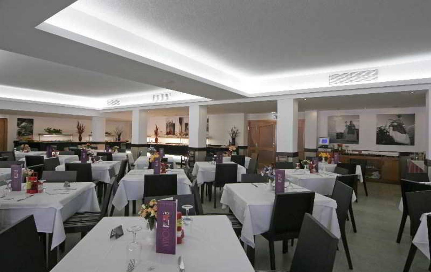 Sirenis-Hotel-Club-Siesta-Restaurant-11