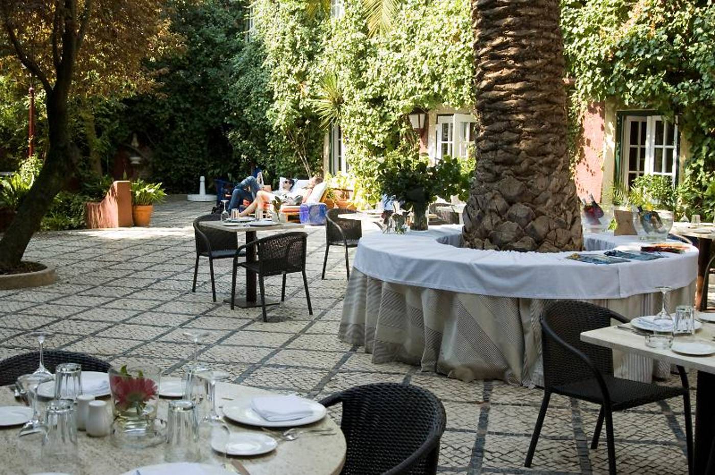 York-House-Hotel-Terrace-25