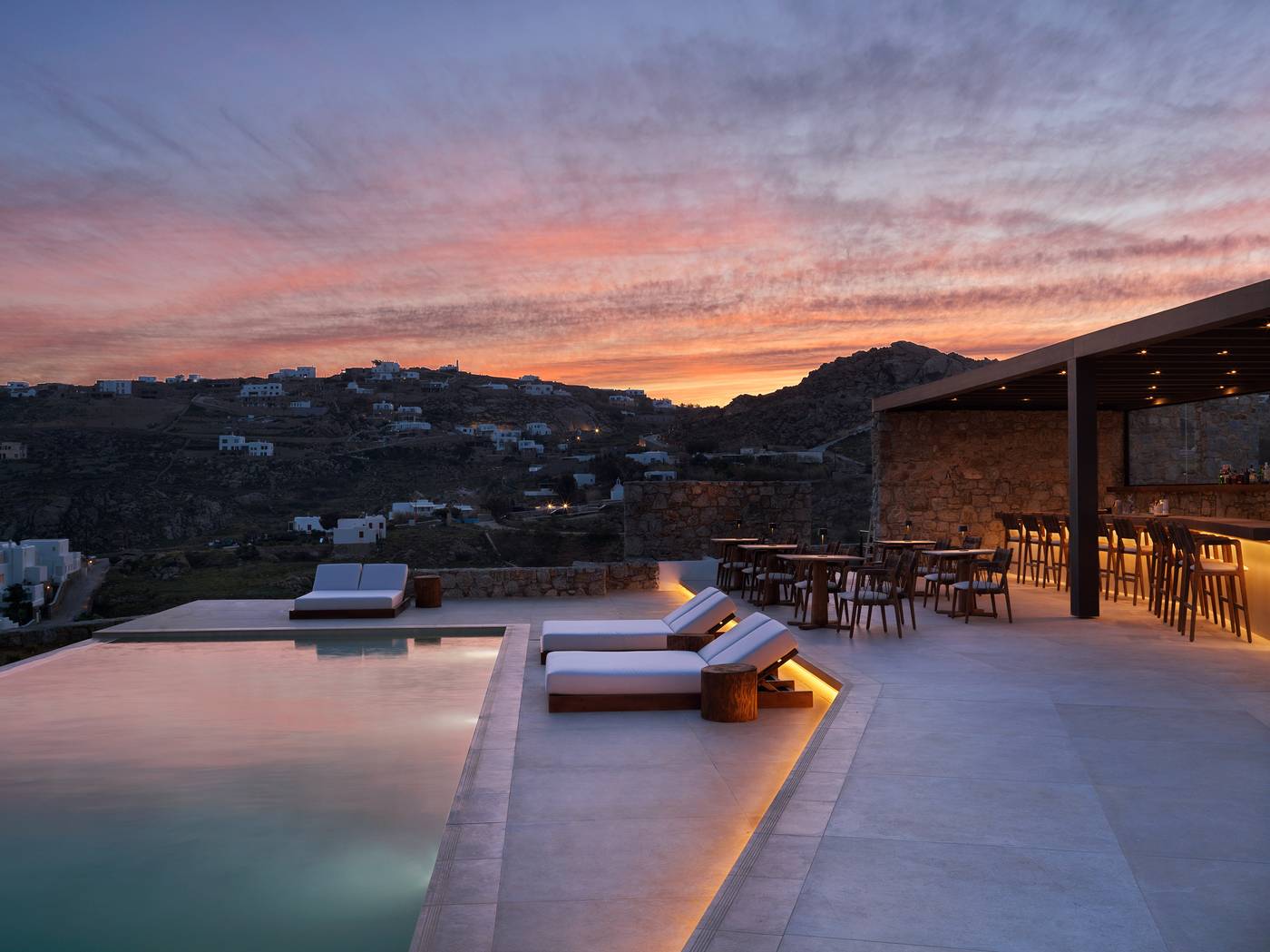 Ezio-Bo-Luxury-Living-Pool-12