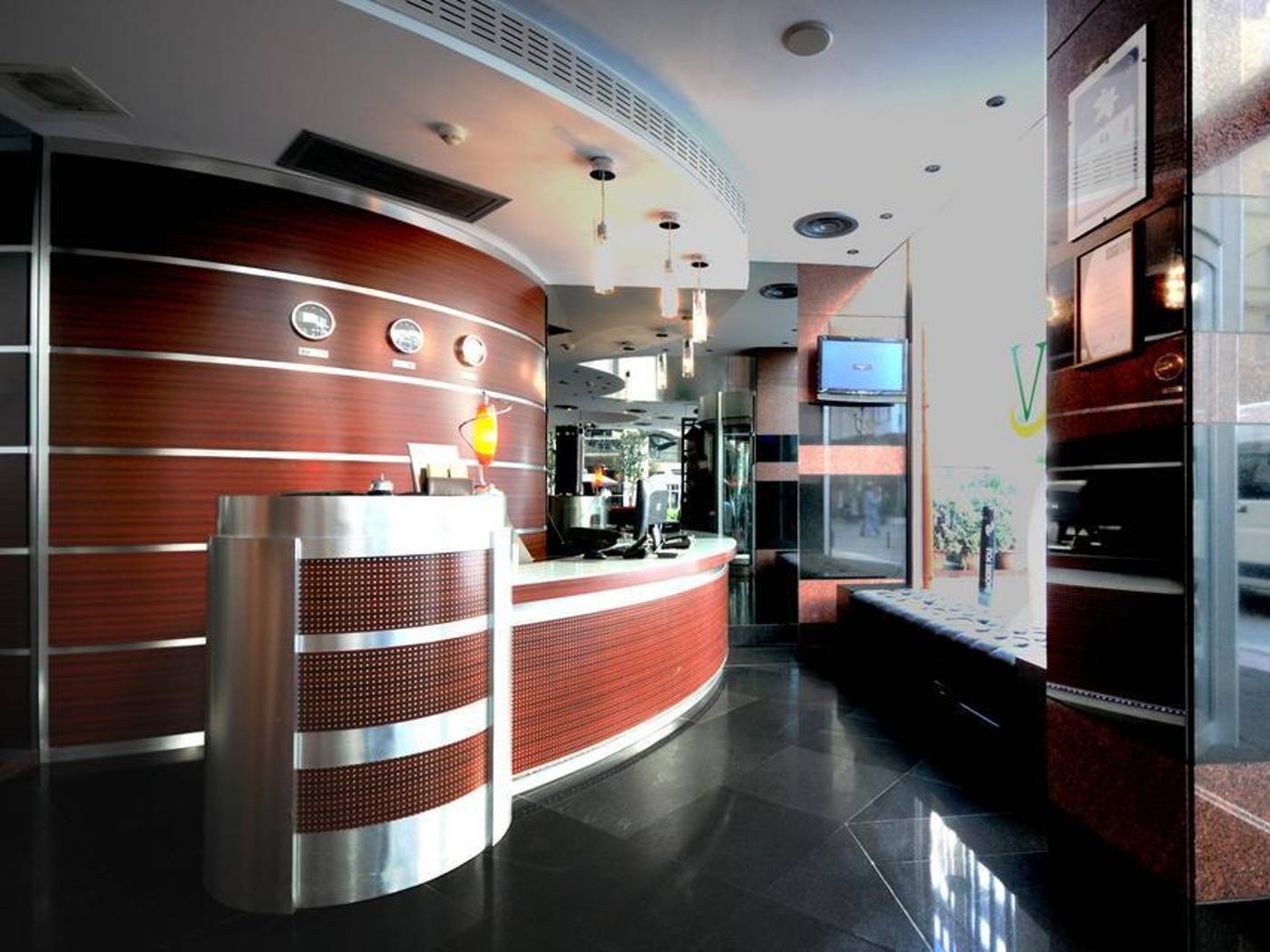 Sv-Business-Hotel-Istanbul-Lobby-15