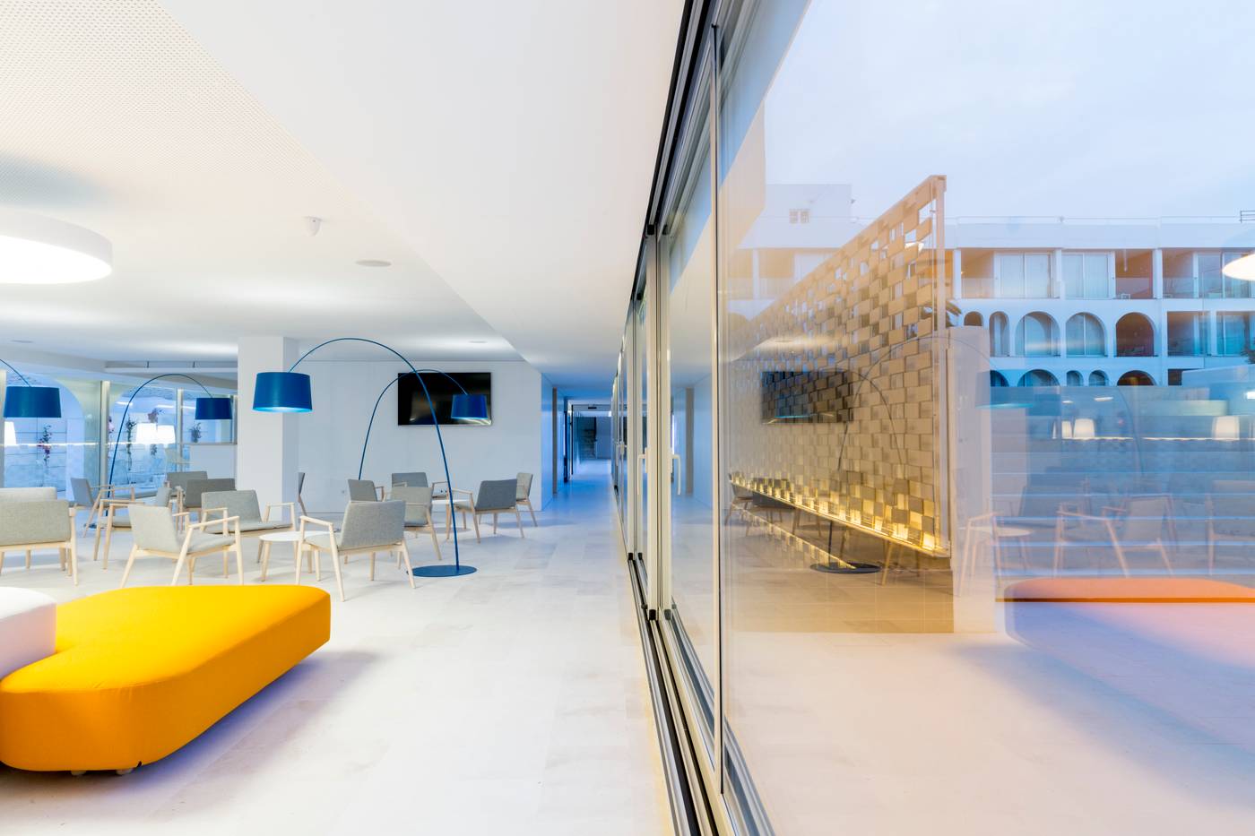 Ebano-Hotel-Apartments-Lobby-52