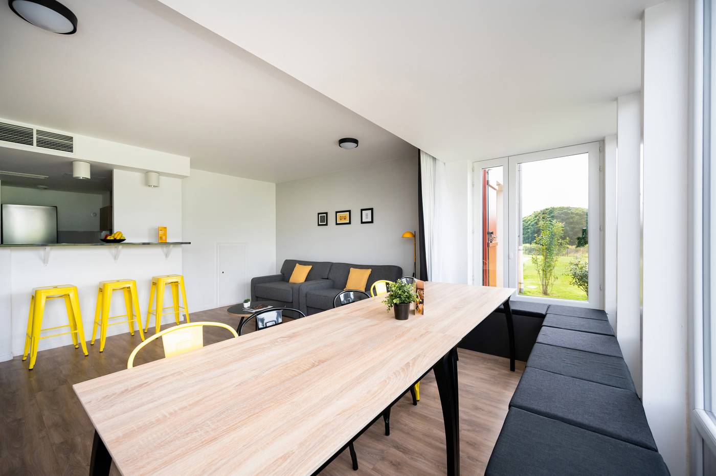 Staycity-Aparthotels-near-Disneyland---Paris-Room-34