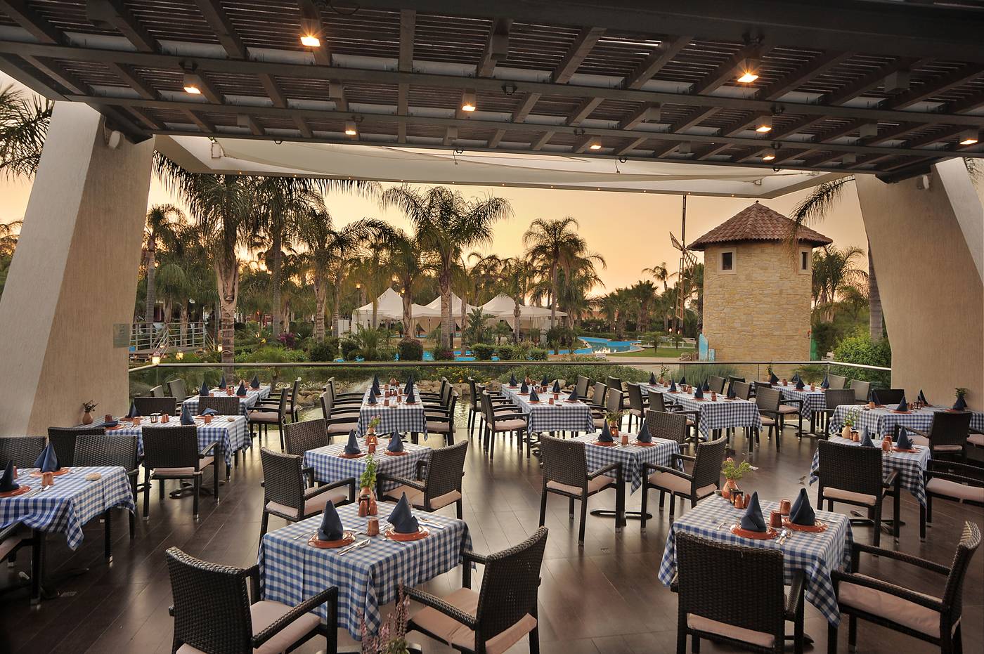 Olympic-Lagoon-Resort-Restaurant-25