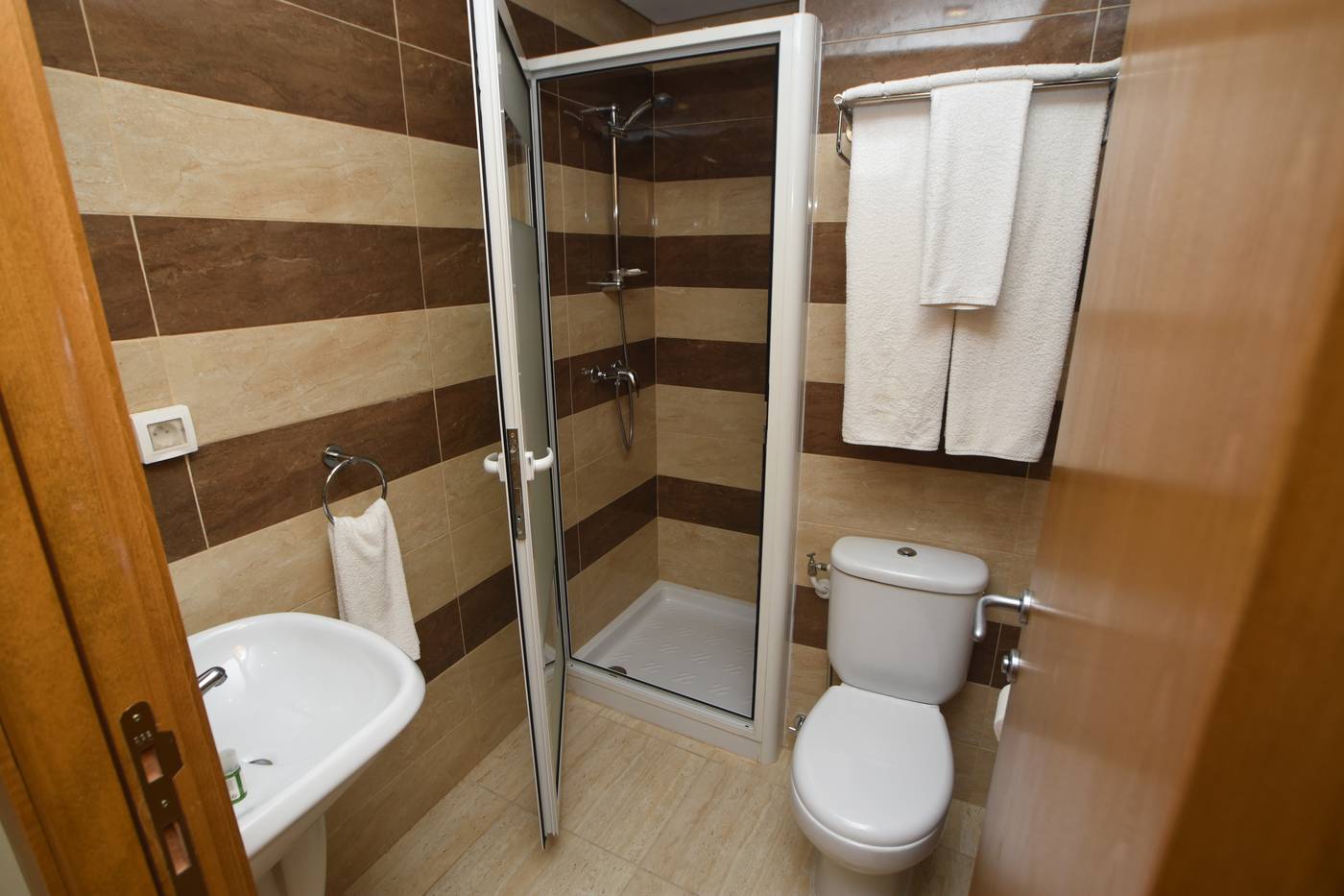 Downtown-Tunis-Hotel-Room-14