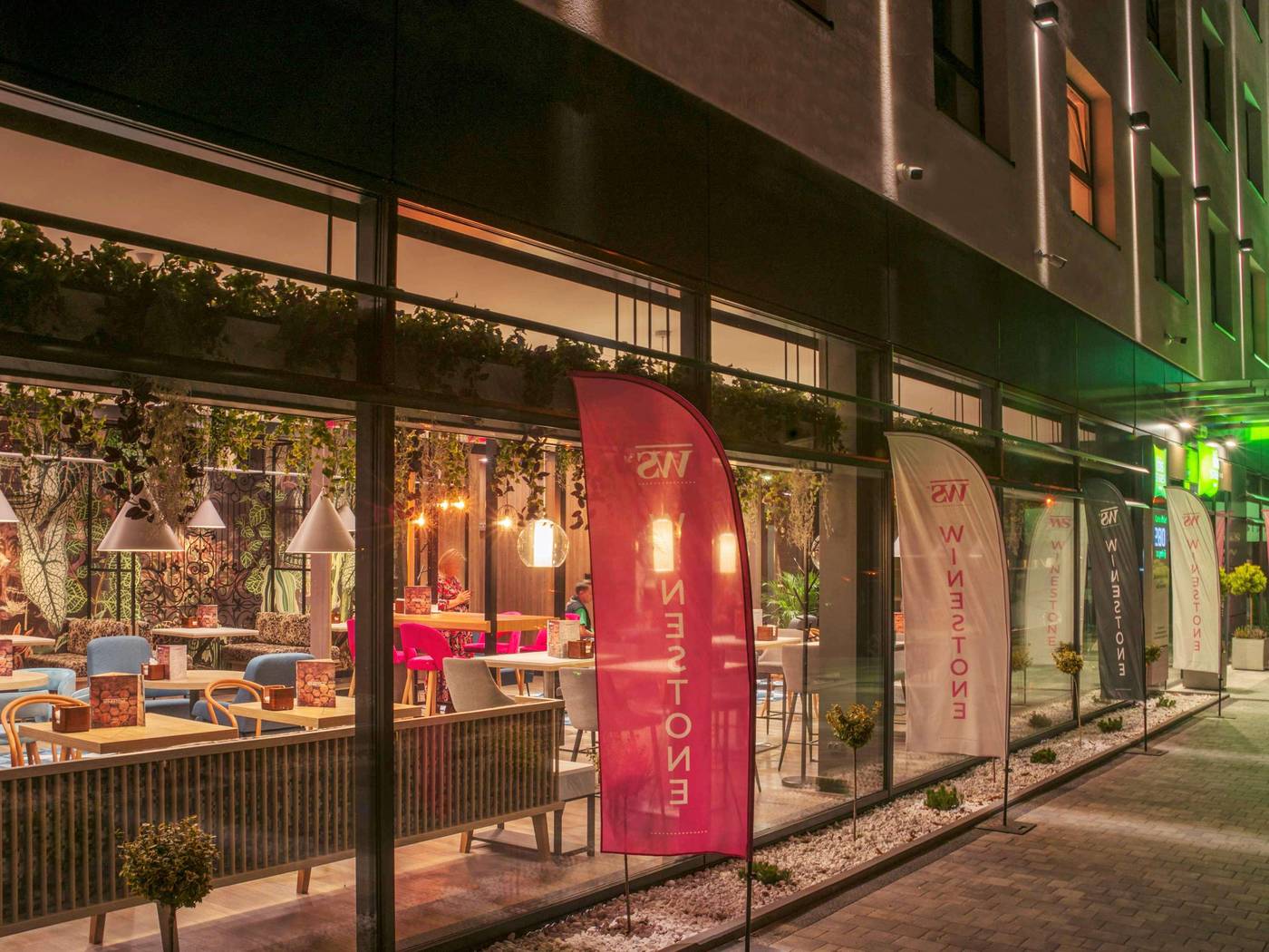 Ibis-Styles-Krakow-East-Restaurant-10