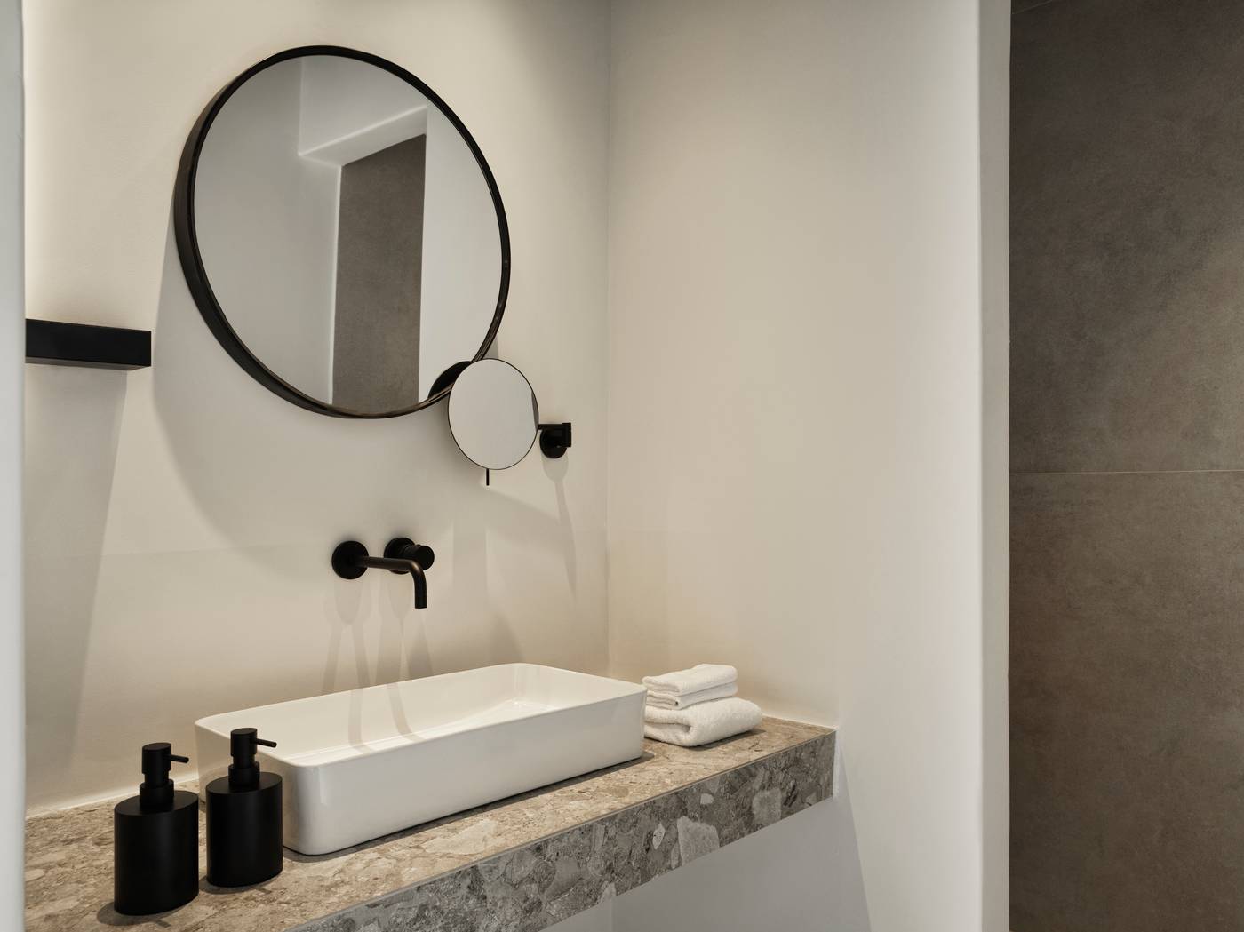 Ezio-Bo-Luxury-Living-Room-39