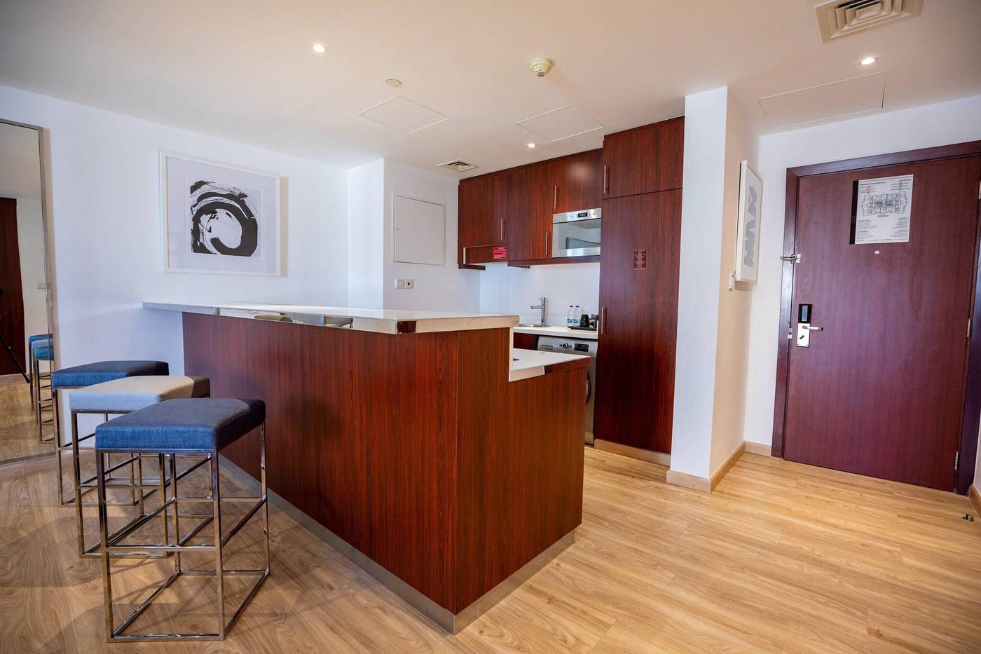 Delta-Hotels-by-Marriott-Jumeirah-Beach-Room-46