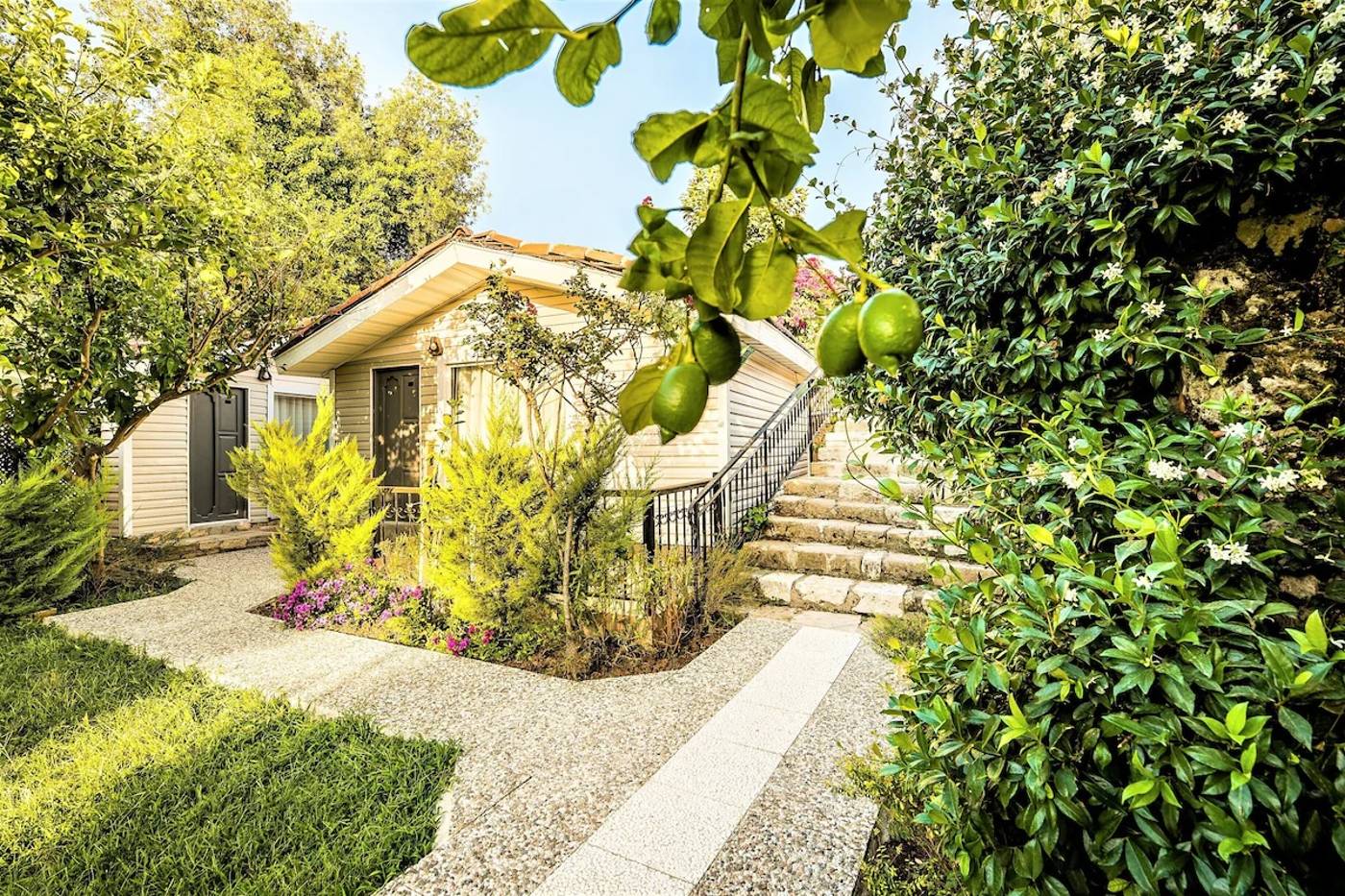 Hotel-Leda-Beach-General-view-6