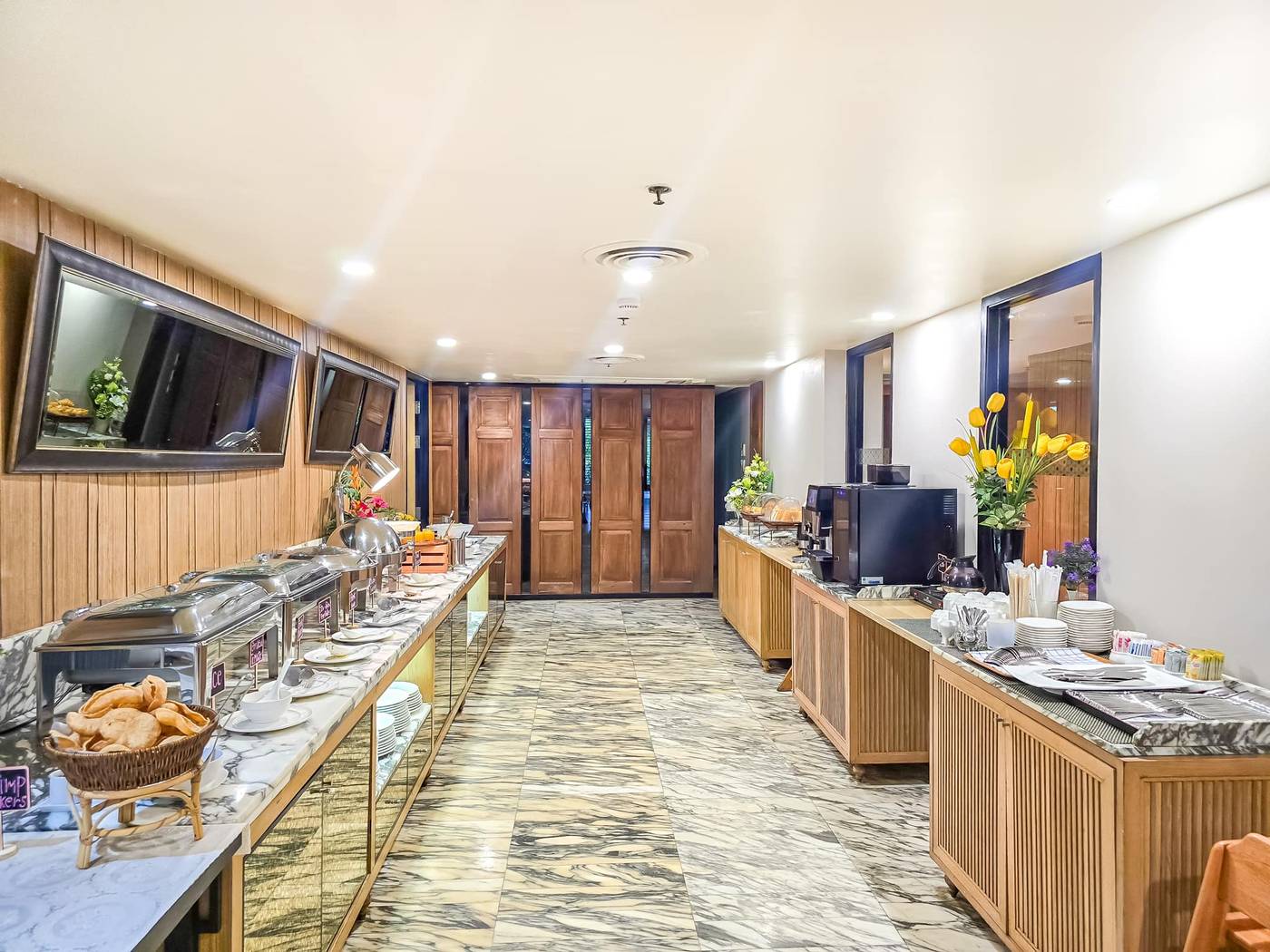 Arcadia-Suites-Bangkok-Restaurant-41